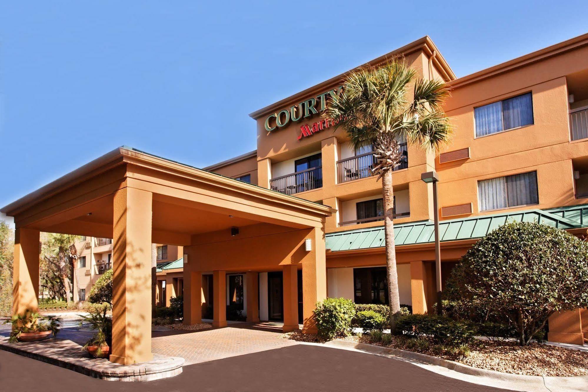Courtyard Tampa North / I-75 Fletcher Exterior foto